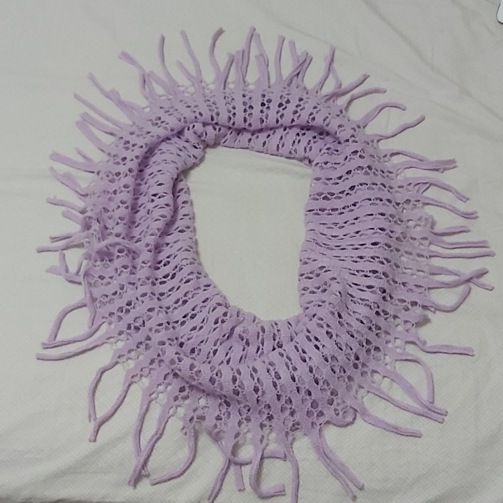 Infinity Scarf with fringes